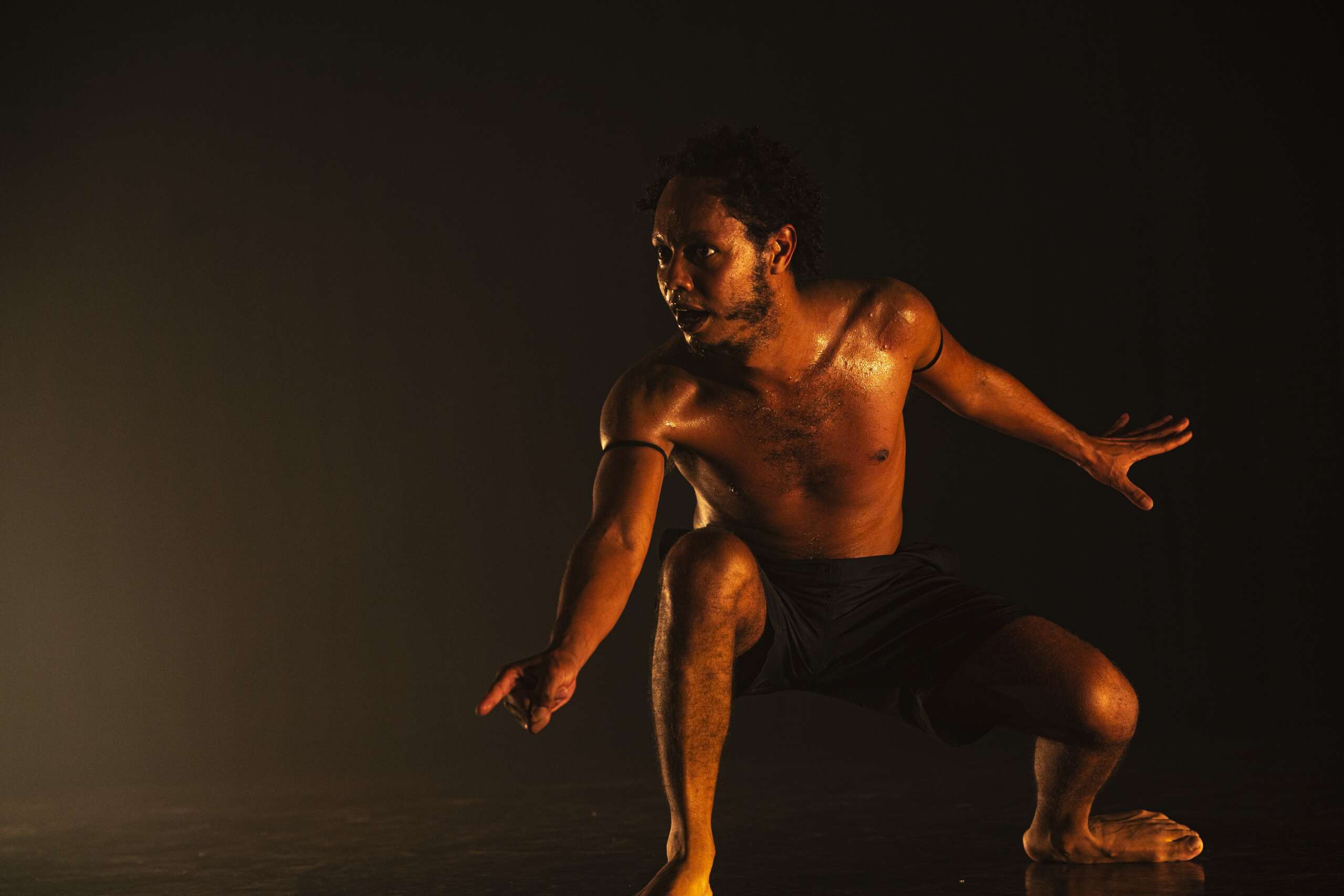 Cineteatro São Luiz recebe, em Novembro, única apresentação de “Macacos” em Fortaleza