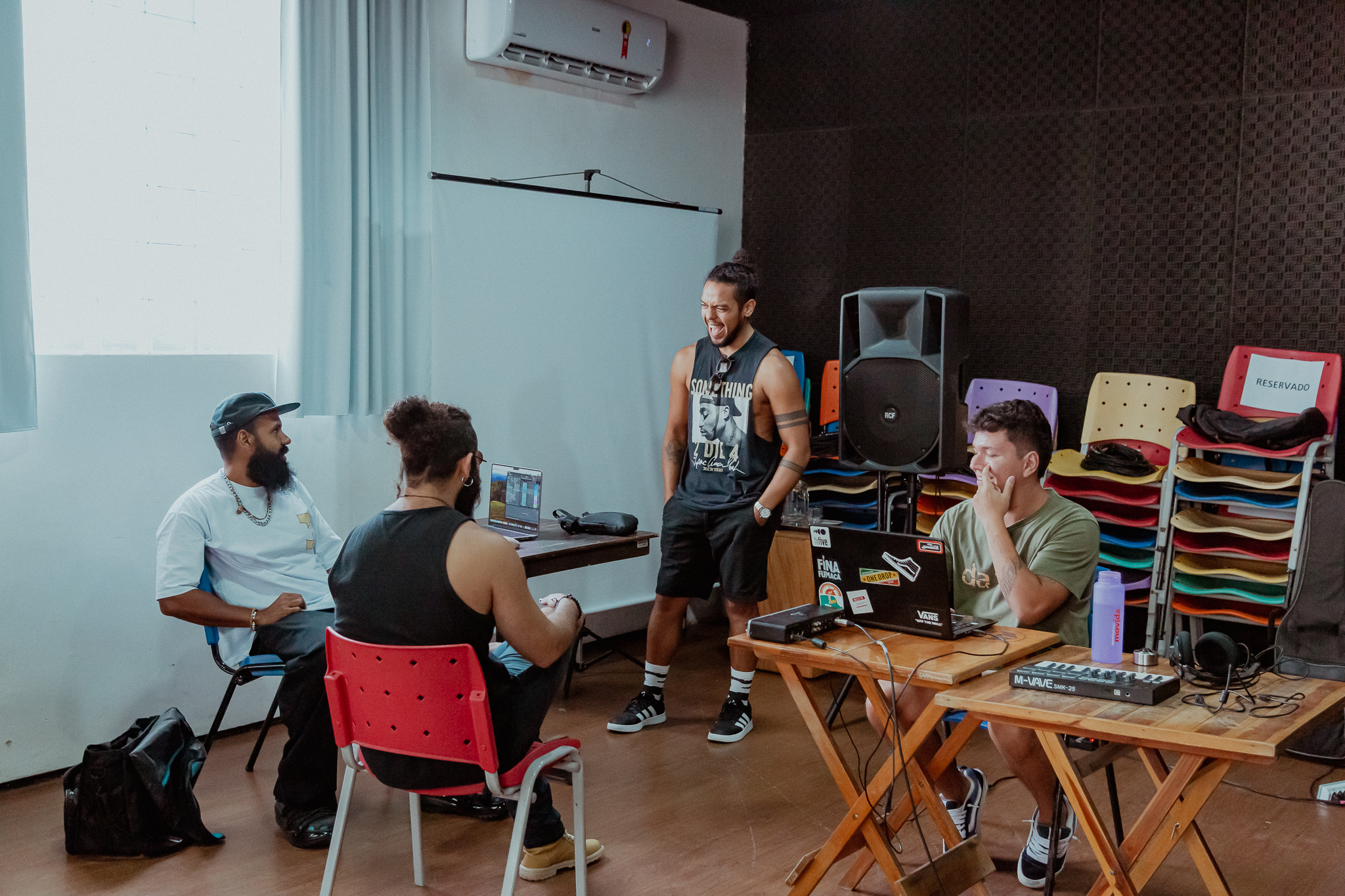 Russo Passapusso comenta experiência de tutoria no Laboratório de Música: ‘Você ensina aprendendo e aprende ensinando’