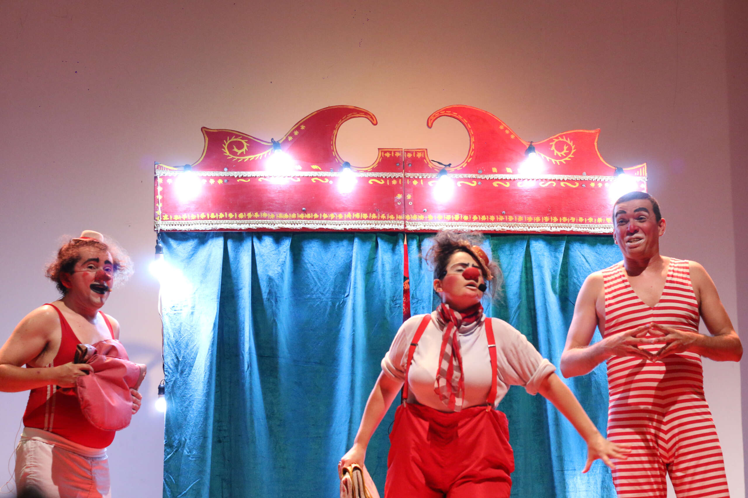 Apoiado pela Secult, Projeto Terça de Graça (É o novo!) apresenta dia 29, em Viçosa, o “Circo do K’Os – Os Clássicos da Palhaçaria”