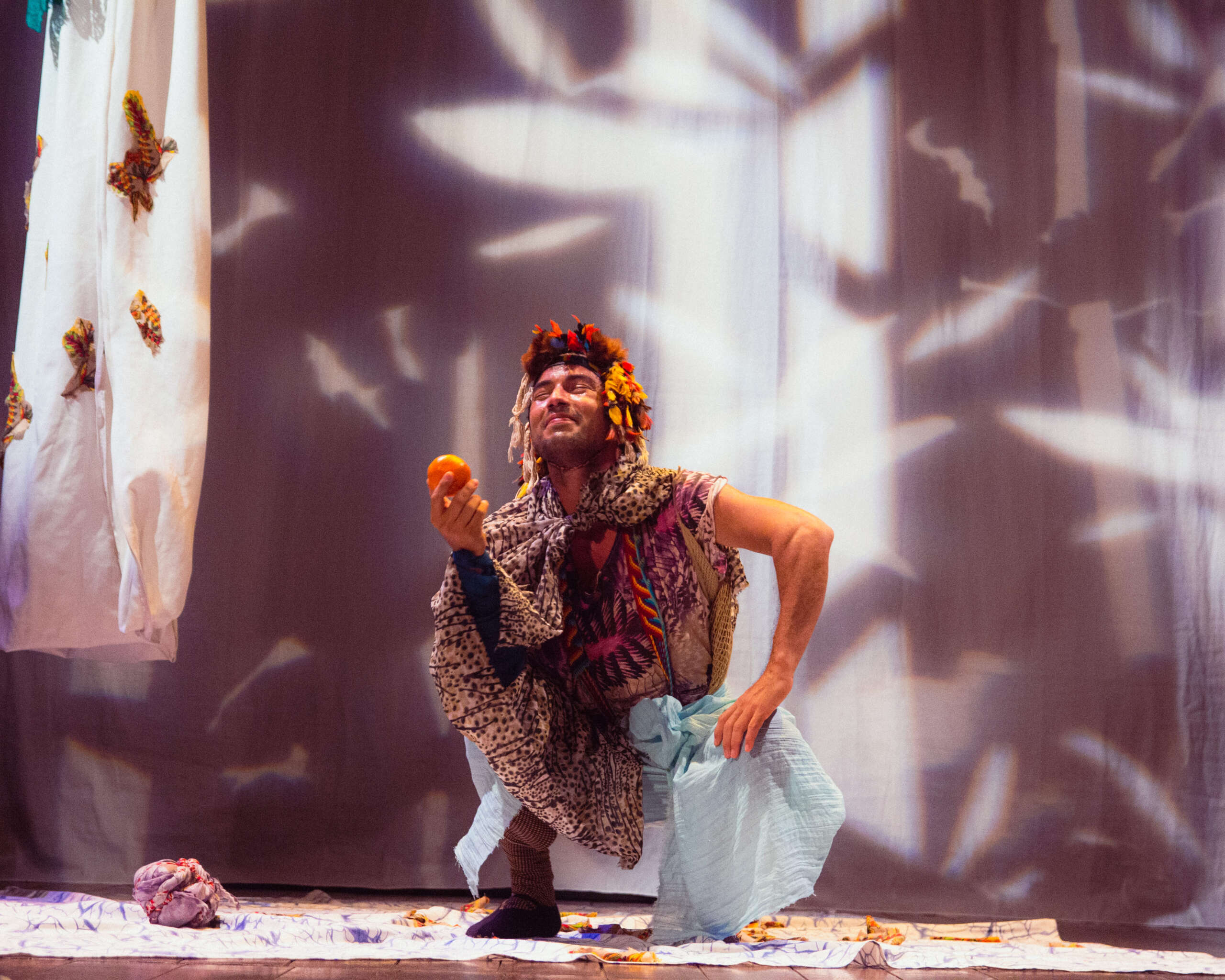 Espetáculo “Borboletário – Teatro para Bebês” abre temporada de 2025 no Teatro Dragão do Mar