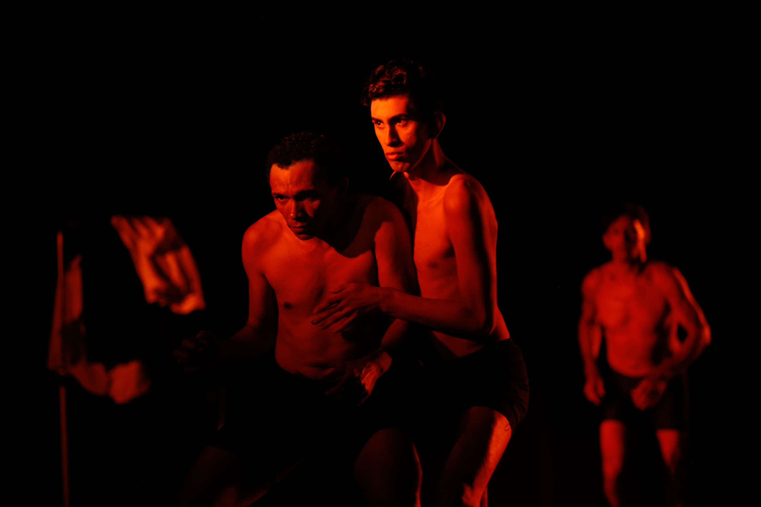 Cia de dança de Itapajé apresenta o espetáculo “Códigos” no Teatro Dragão do Mar