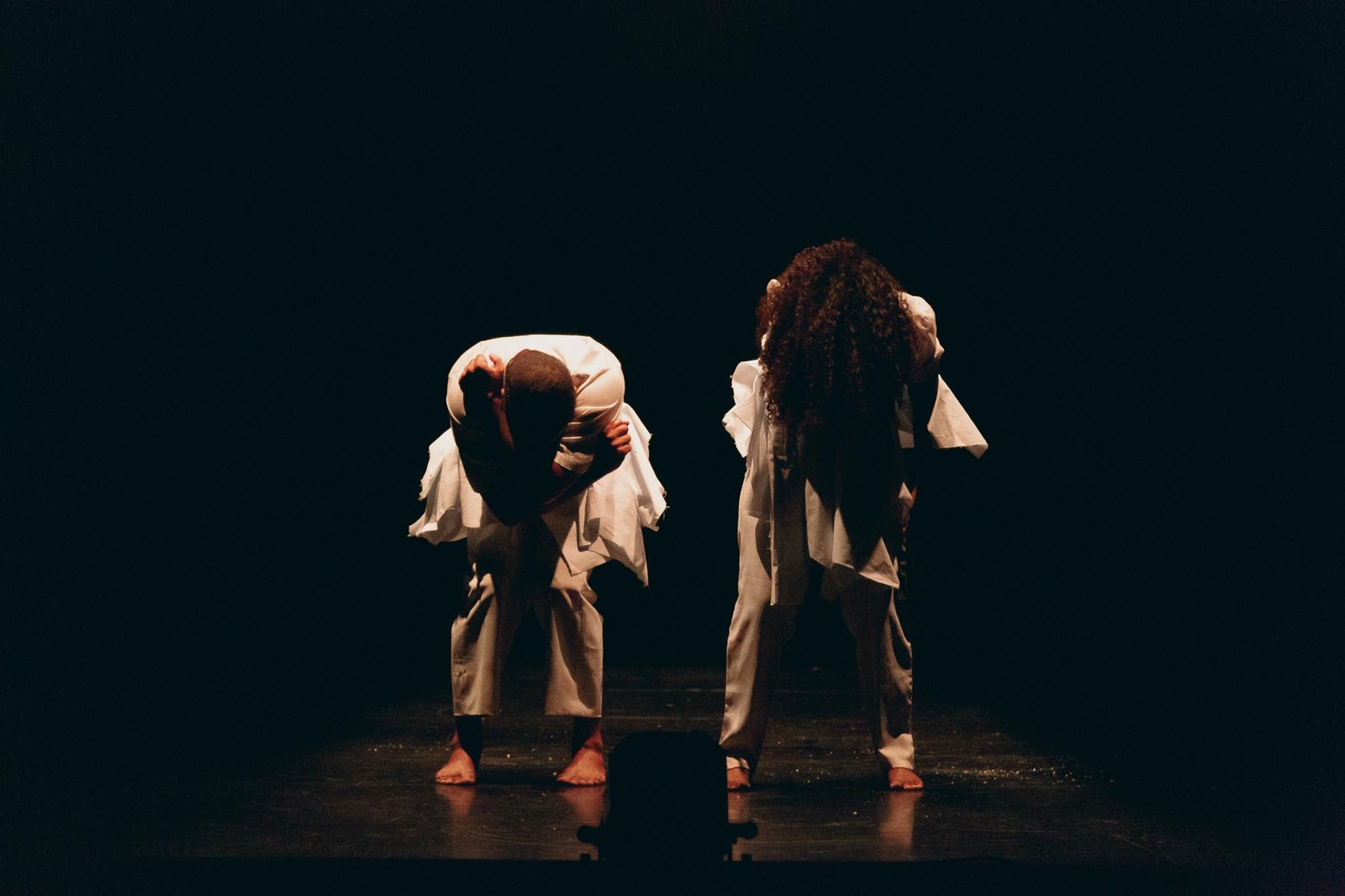 Com apoio da Secult, espetáculo de dança celebra corpo, diáspora e a potência da malemolência