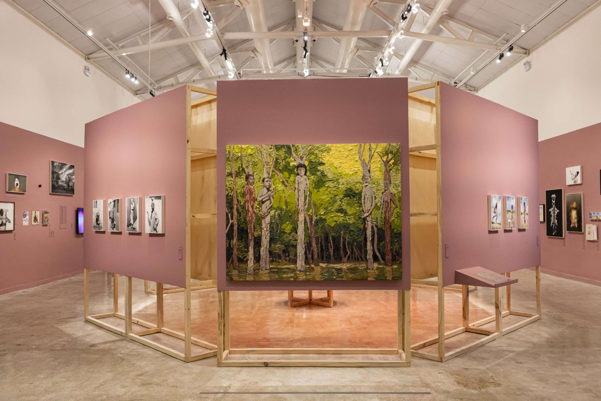Cotada a melhor exposição do ano pela ABCA, “Delírio tropical” encerra no próximo domingo, 27 de julho, na Pinacoteca