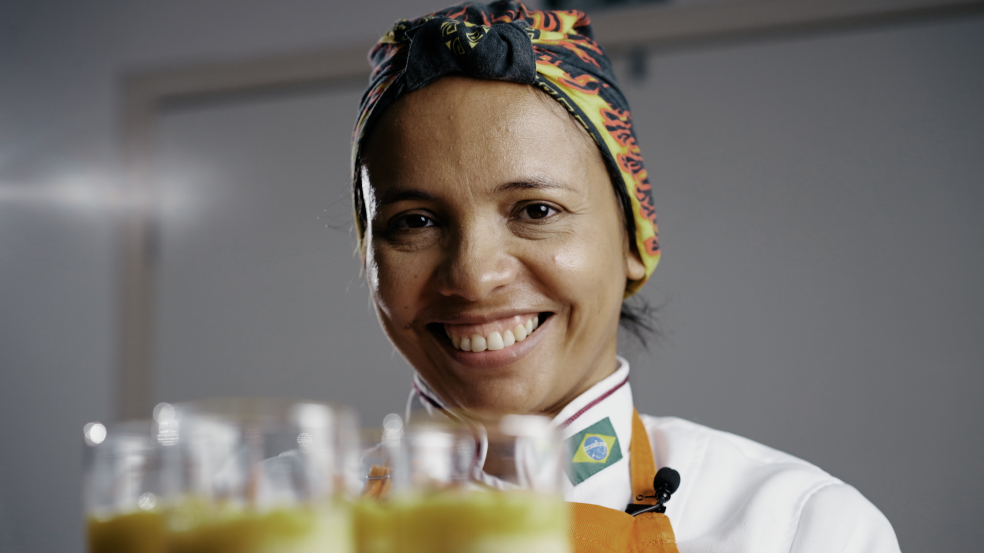 Oficinas gratuitas da Escola de Gastronomia Social Ivens Dias Branco (EGSIDB) destacam receitas, histórias e saberes da comunidade da Sabiaguaba