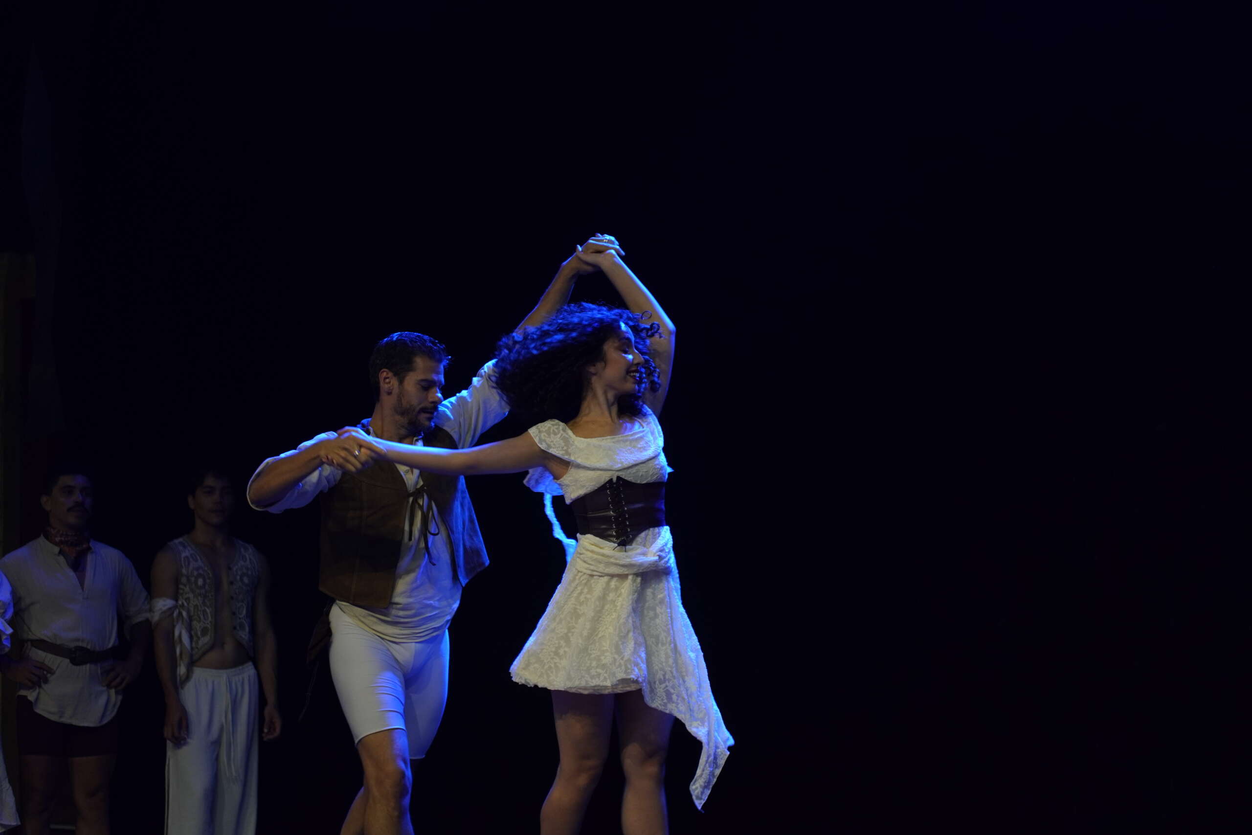 Com apoio da Secult, espetáculo “Carmem” é apresentado nesta sexta-feira (31) no Theatro José de Alencar pela XV Bienal Internacional de Dança do Ceará