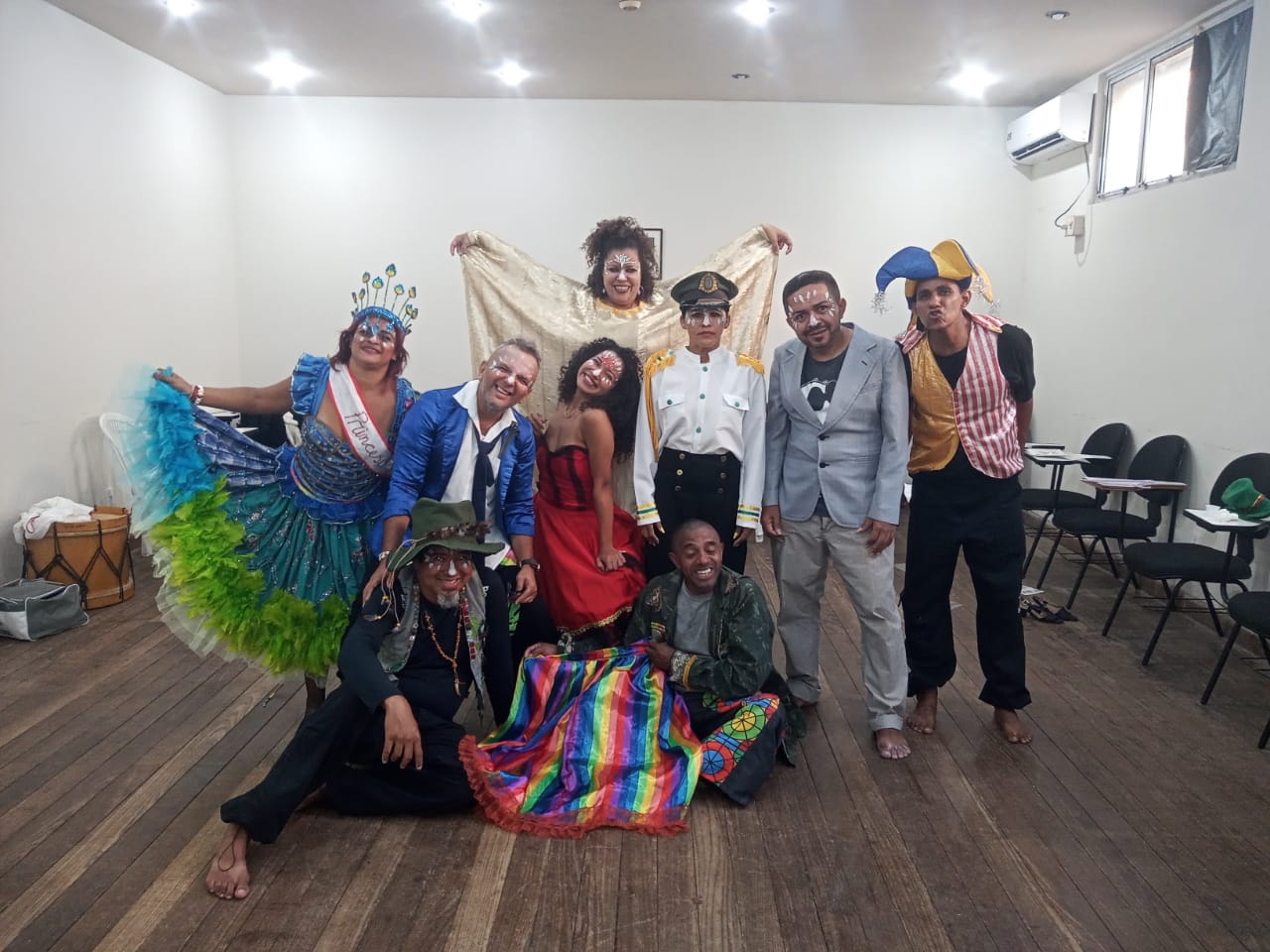 Teatro e cidadania ocupam o centro de Fortaleza com o “Sarau dos Pombos” nesta sexta (14)