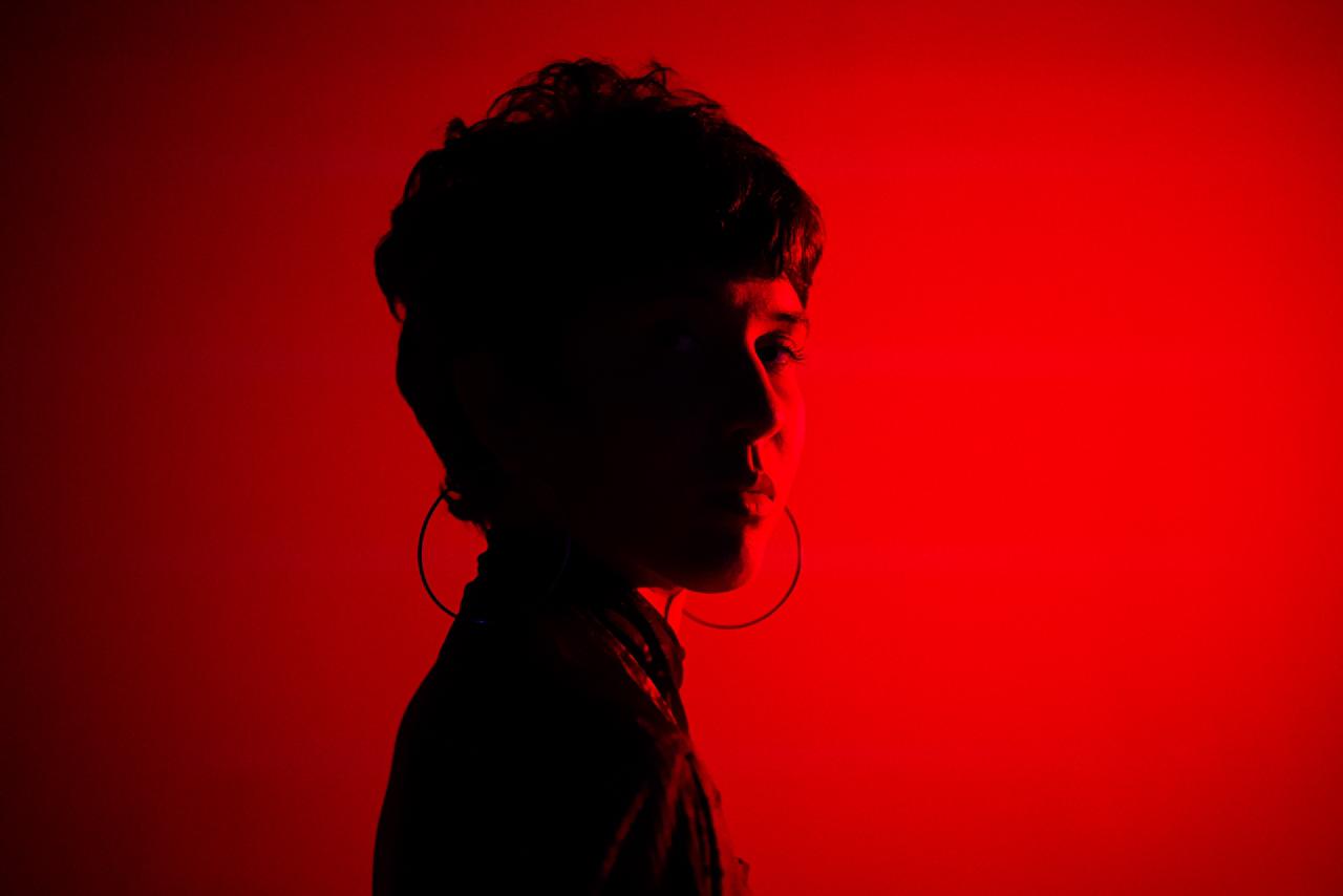 ÀIYÉ (RJ) e Ayla Lemos (CE) se apresentam neste domingo (7), em mais uma prévia do Festival Barulhinho Delas, que tem apoio da Secult