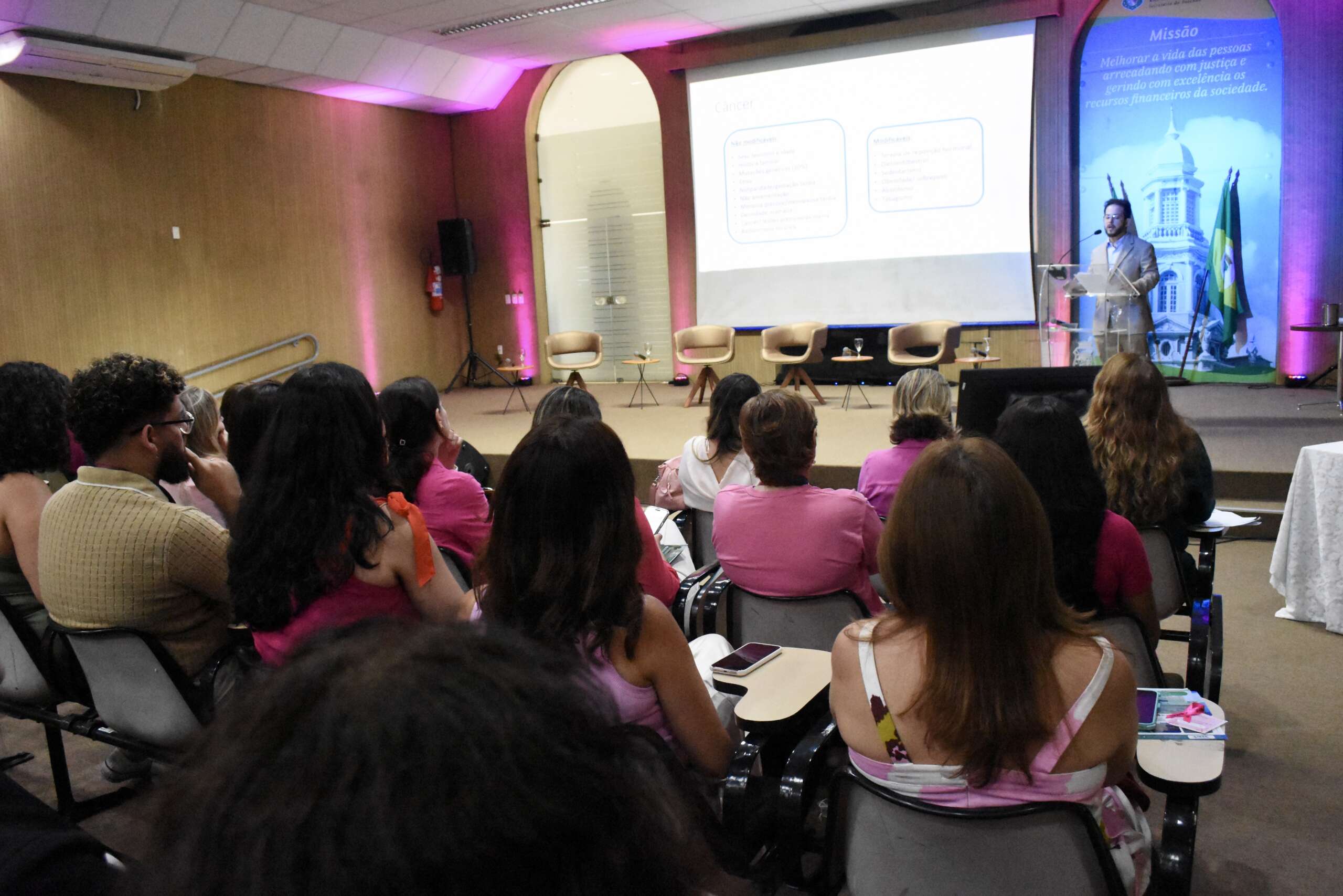 Outubro Rosa: Sefaz-CE promove programação dedicada à saúde da mulher
