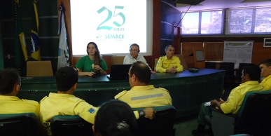 Semace discute gestão florestal com representantes do Ibama