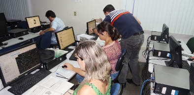 Colaboradores da Semace participam de curso para uso de sistema de informação geográfica