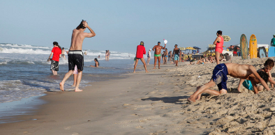 Semace divulga locais próprios para banho de mar em Fortaleza