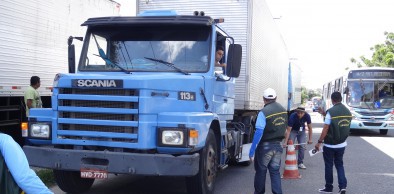 Caminhões são os que mais poluem por fumaça preta no Interior