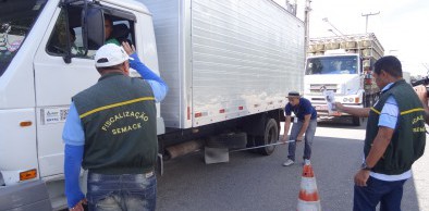 Menos de 4% dos carros fiscalizados em Fortaleza pela Semace apresentaram excesso de fumaça