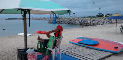 Praia de Fortaleza recupera condição de banho