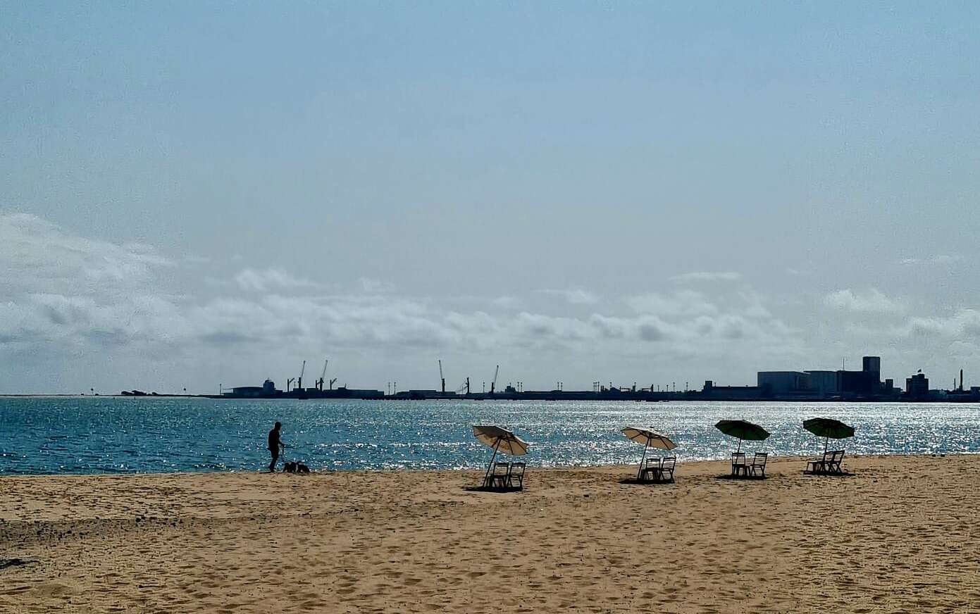 Litoral de Fortaleza está com 23 trechos próprios para banho neste fim de semana