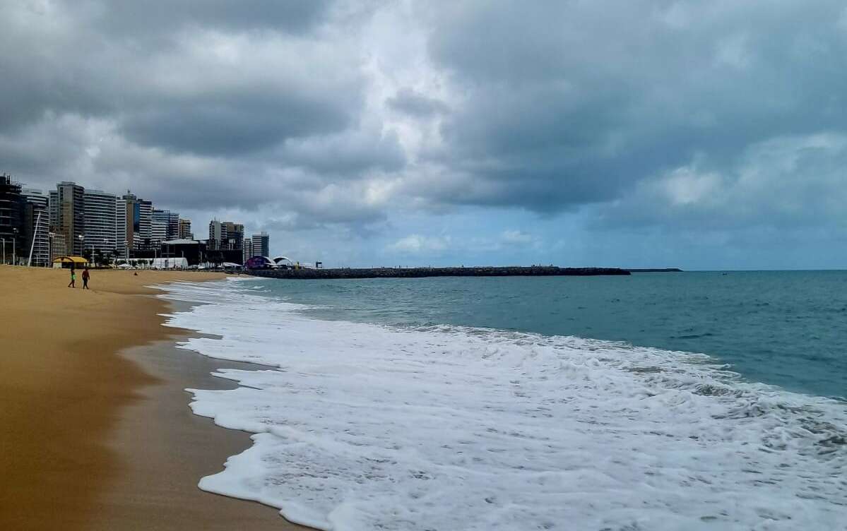 Fortaleza possui seis trechos próprios para banho neste fim de semana