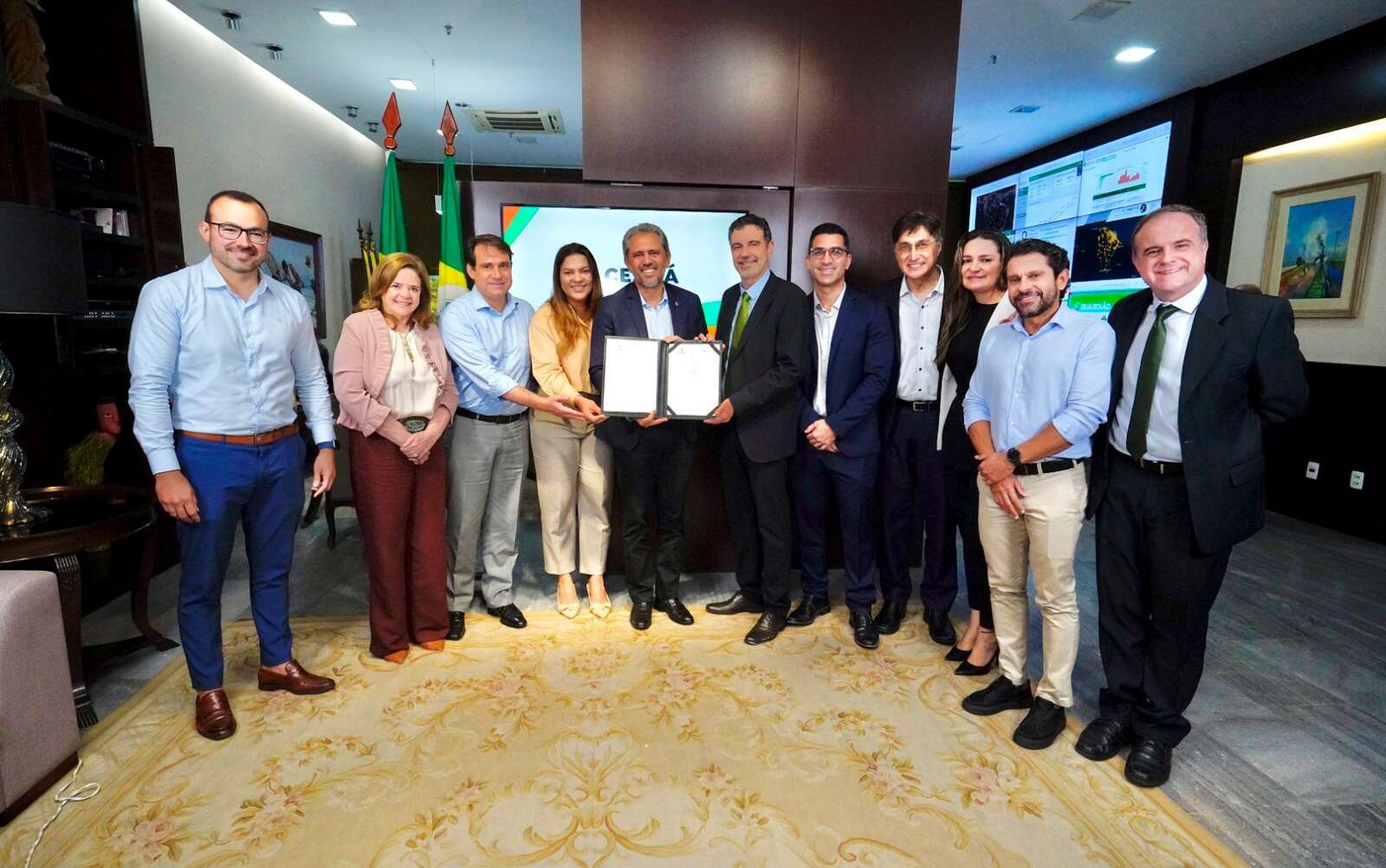 Governo do Ceará e Neoenergia assinam memorando para produção de energia eólica offshore
