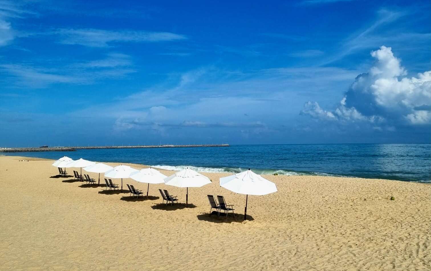 Praia de Iracema e outros 12 pontos do litoral de Fortaleza estão próprios para banho