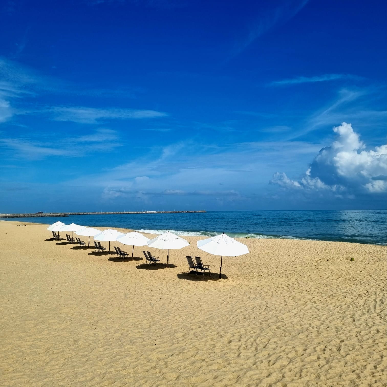 Praia de Iracema e mais 38 trechos do litoral cearense estão próprios para banho