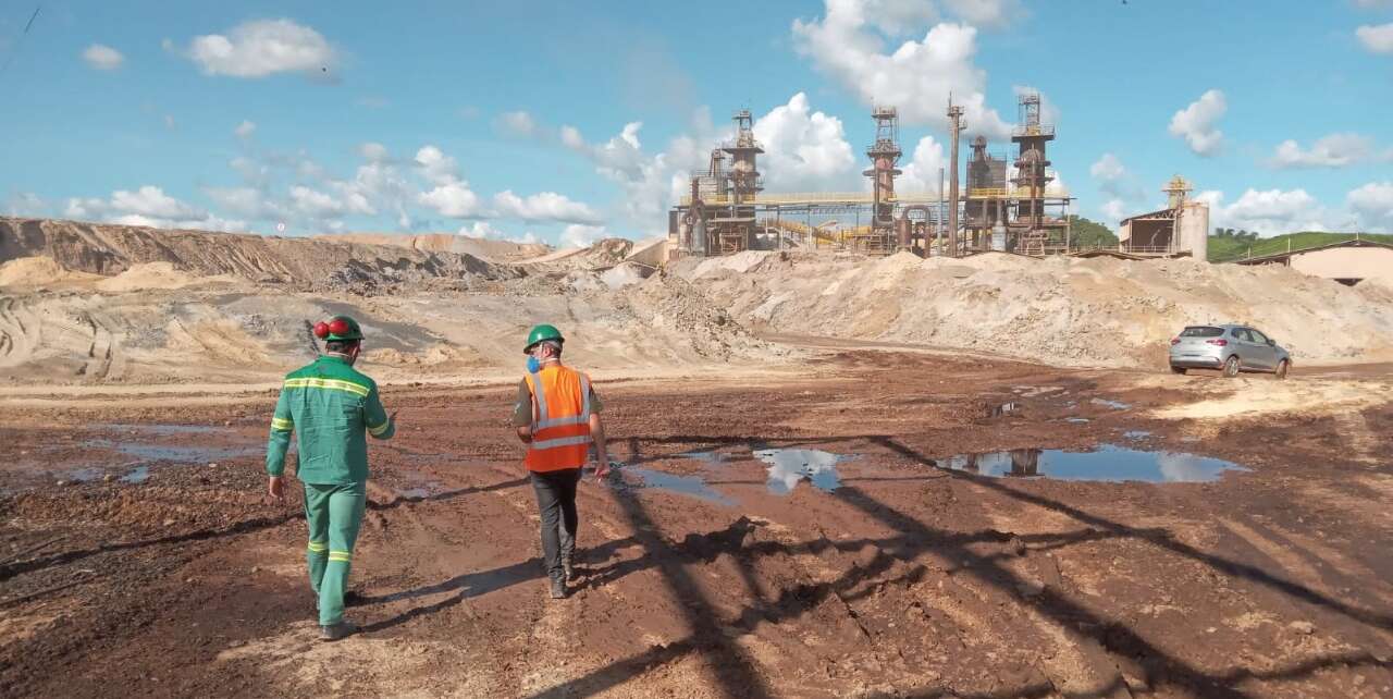 Após denúncias, Semace multa indústria por irregularidades ambientais em Jucás