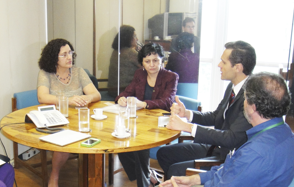 Secretário tem encontro com dirigentes do MPOG