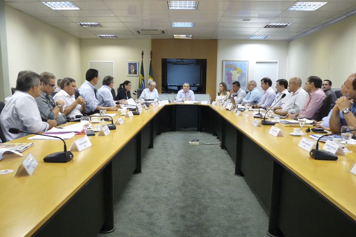 Rede de Secretários Executivos faz 1ª reunião de 2013