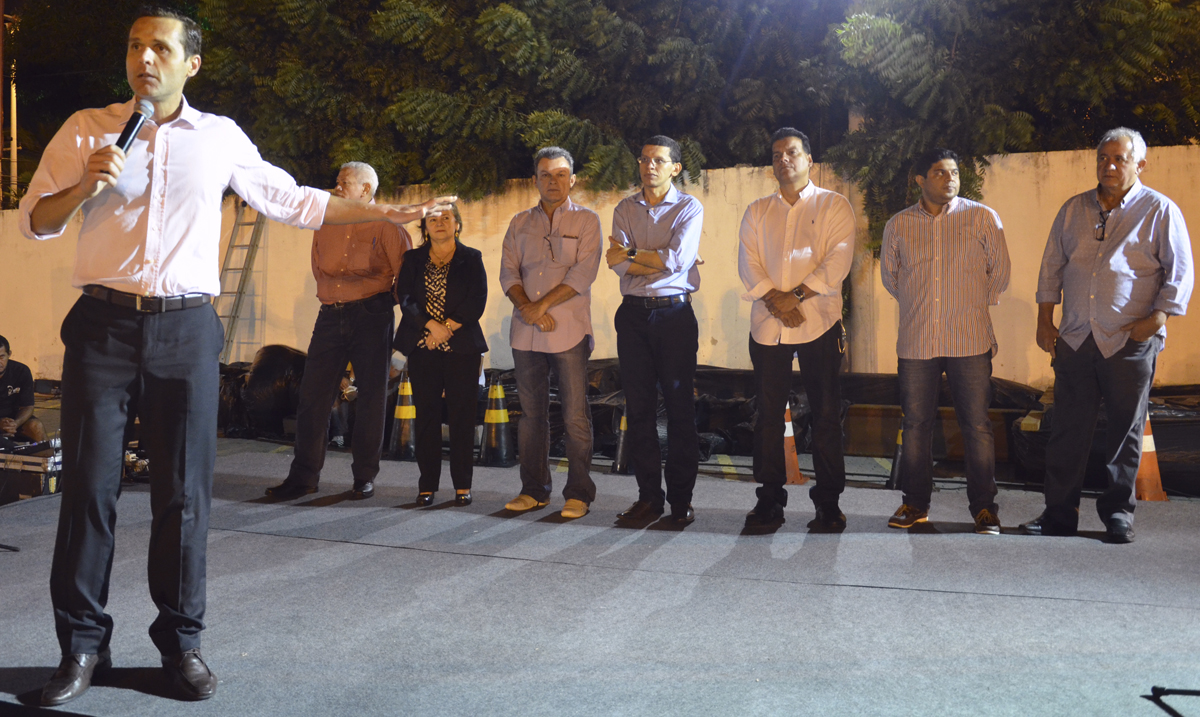 Mutuários da Cohab participam de reunião da campanha “Papel da Casa”