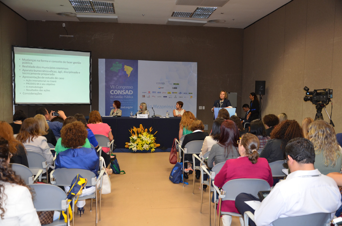 Capacitação de gestores é tema abordado no VII Congresso CONSAD