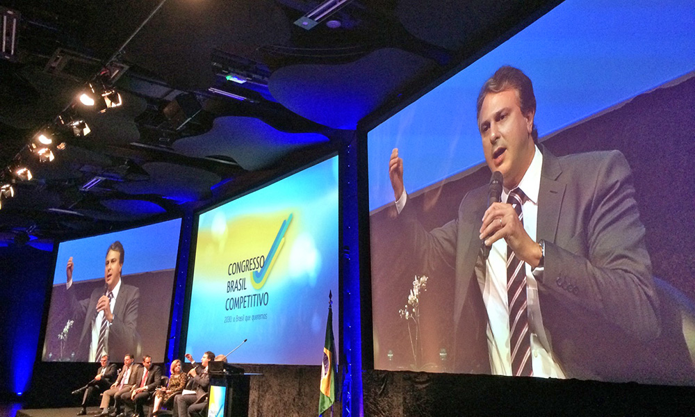 Governador participa de evento em SP e fecha parceria para captação de recursos