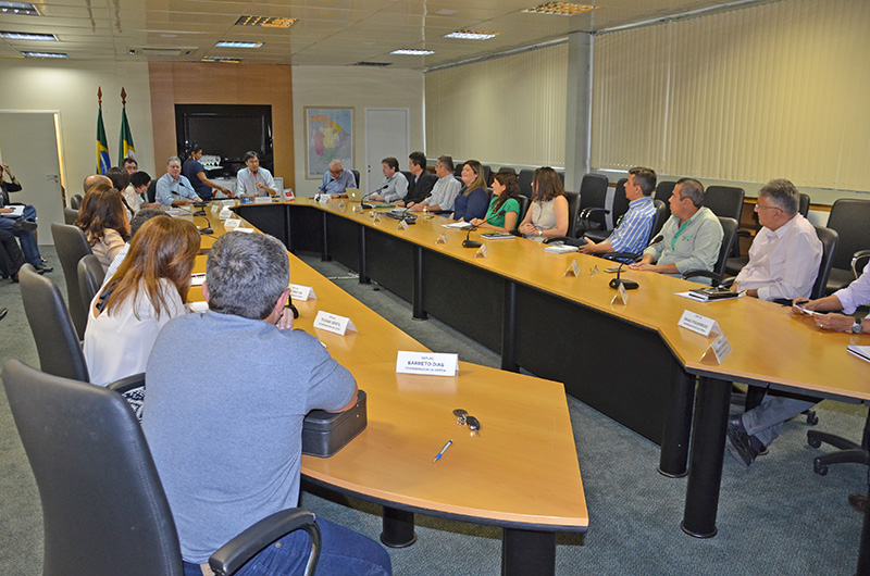 Secretários, coordenadores e dirigentes da Seplag participam de reunião do Comitê Gestor