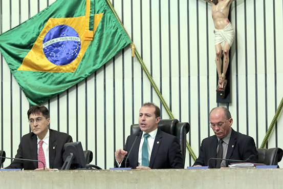 Lei orçamentária prevê R$ 25,1 bi para investimentos e despesas em 2017