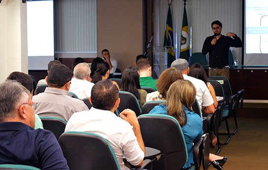 Seplag apresenta o projeto ‘Planeja Gente’ durante Palestra