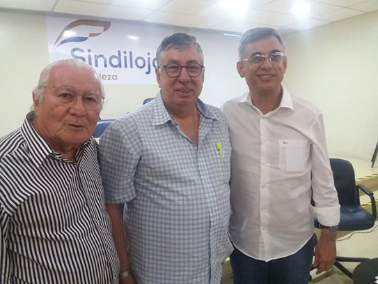 Secretário Maia Junior expõe projetos do Governo no Sindilojas