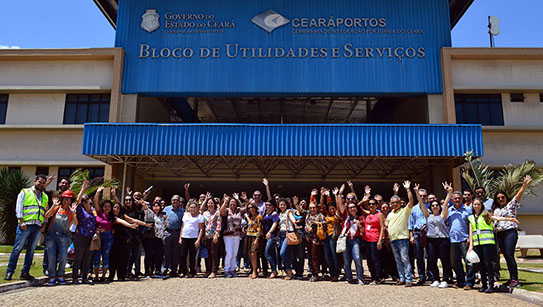 Servidores participam de visita ao Porto do Pecém