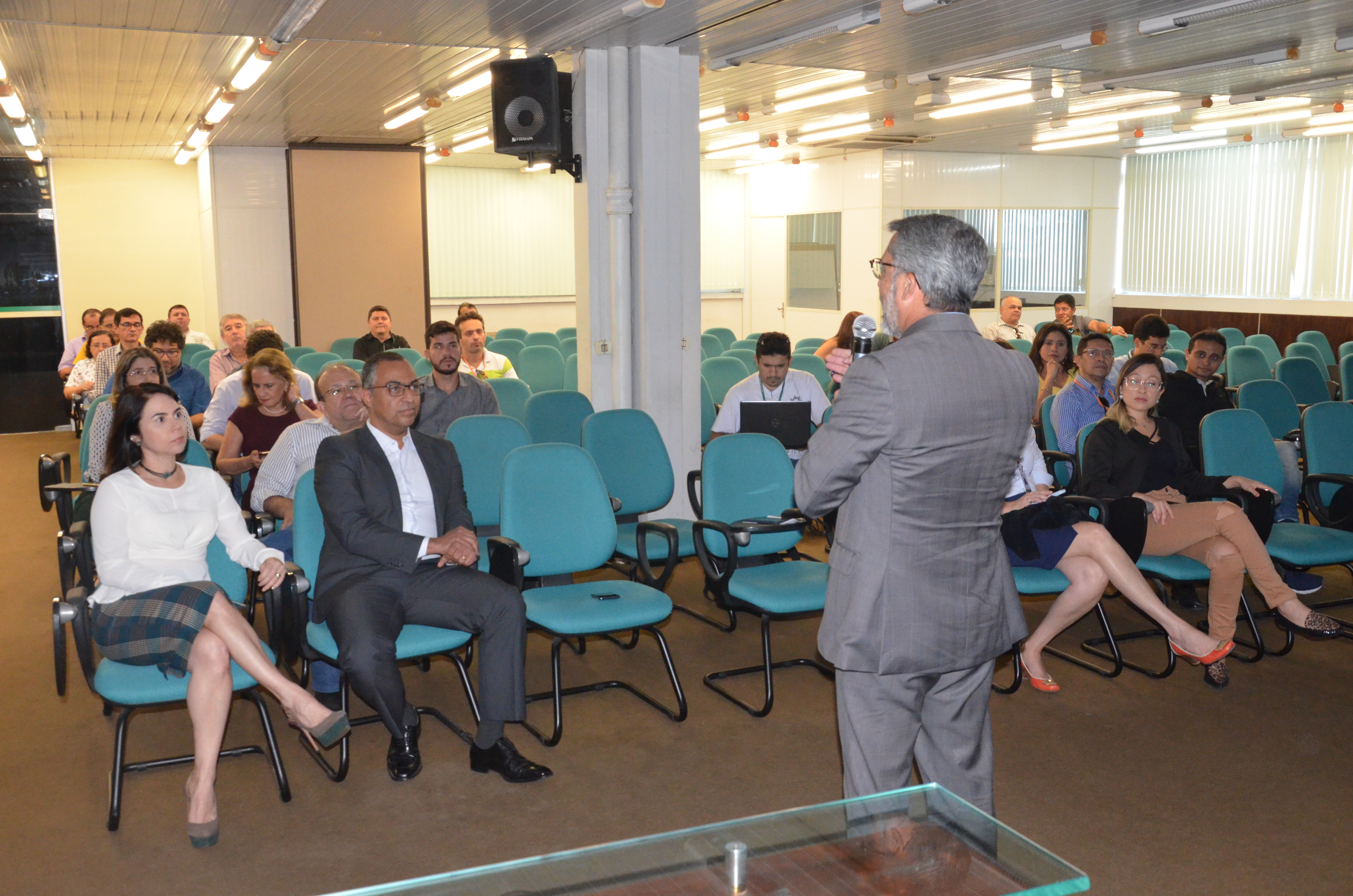 Palestra apresenta experiências em aquisições de TIC
