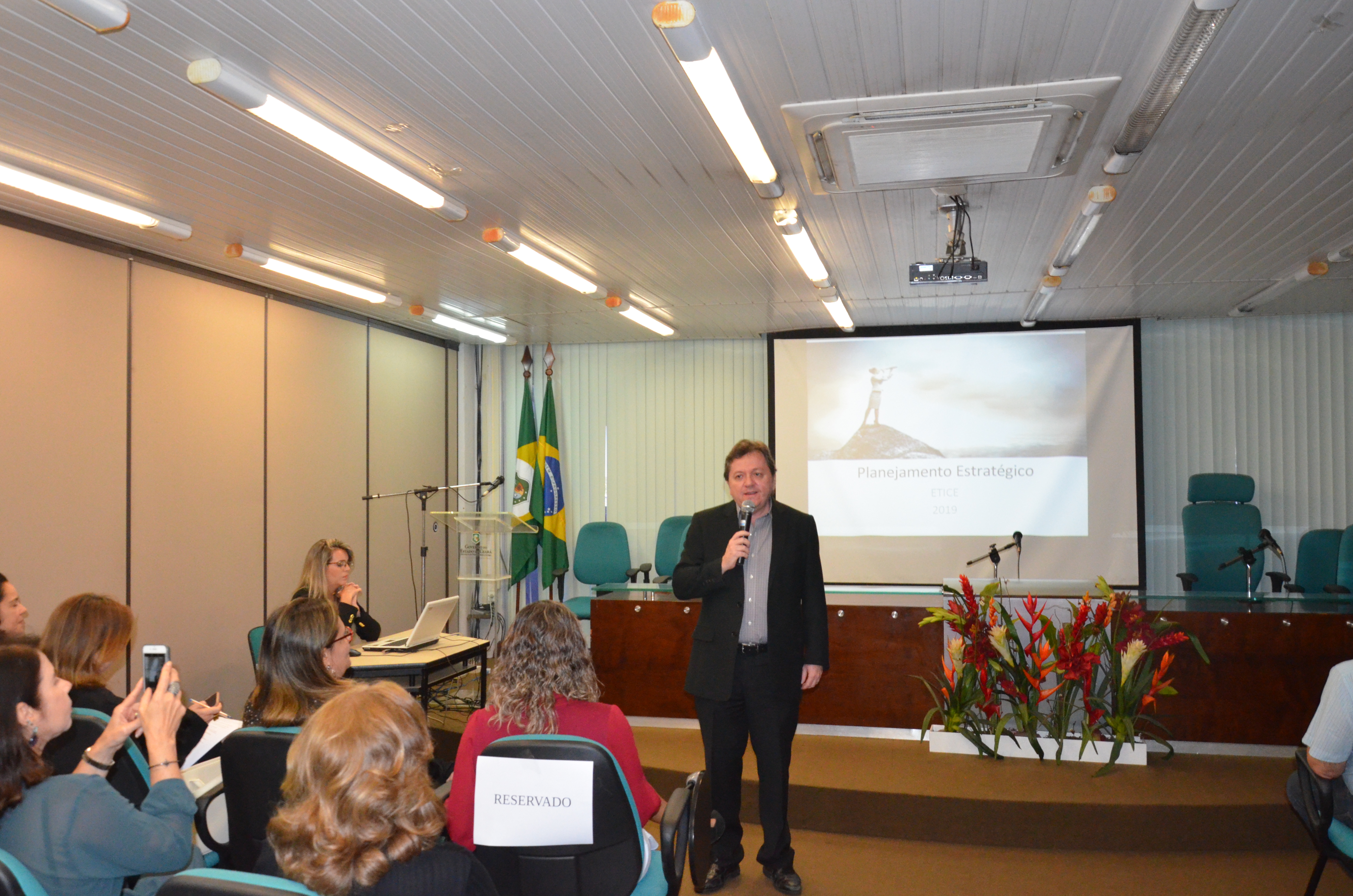 ETICE reúne equipe para elaborar Planejamento Estratégico 2019-2023