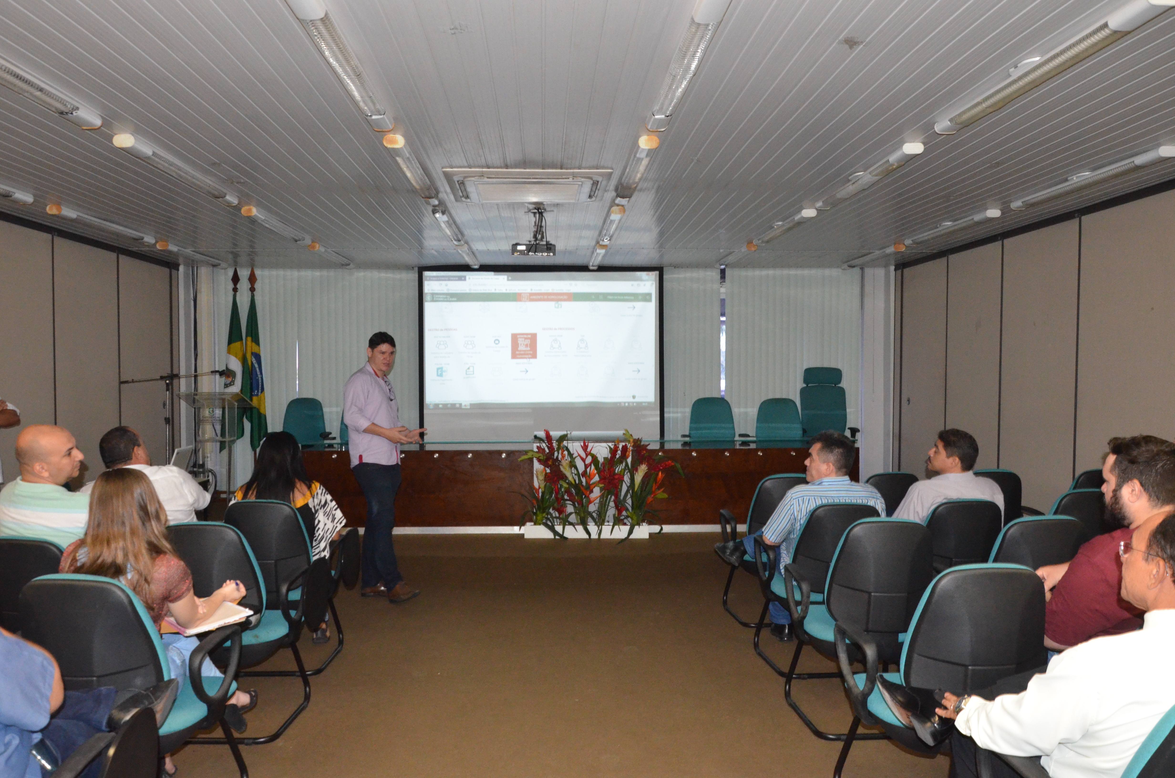 Palestra aborda funcionalidades do novo sistema de férias para os órgãos do Governo