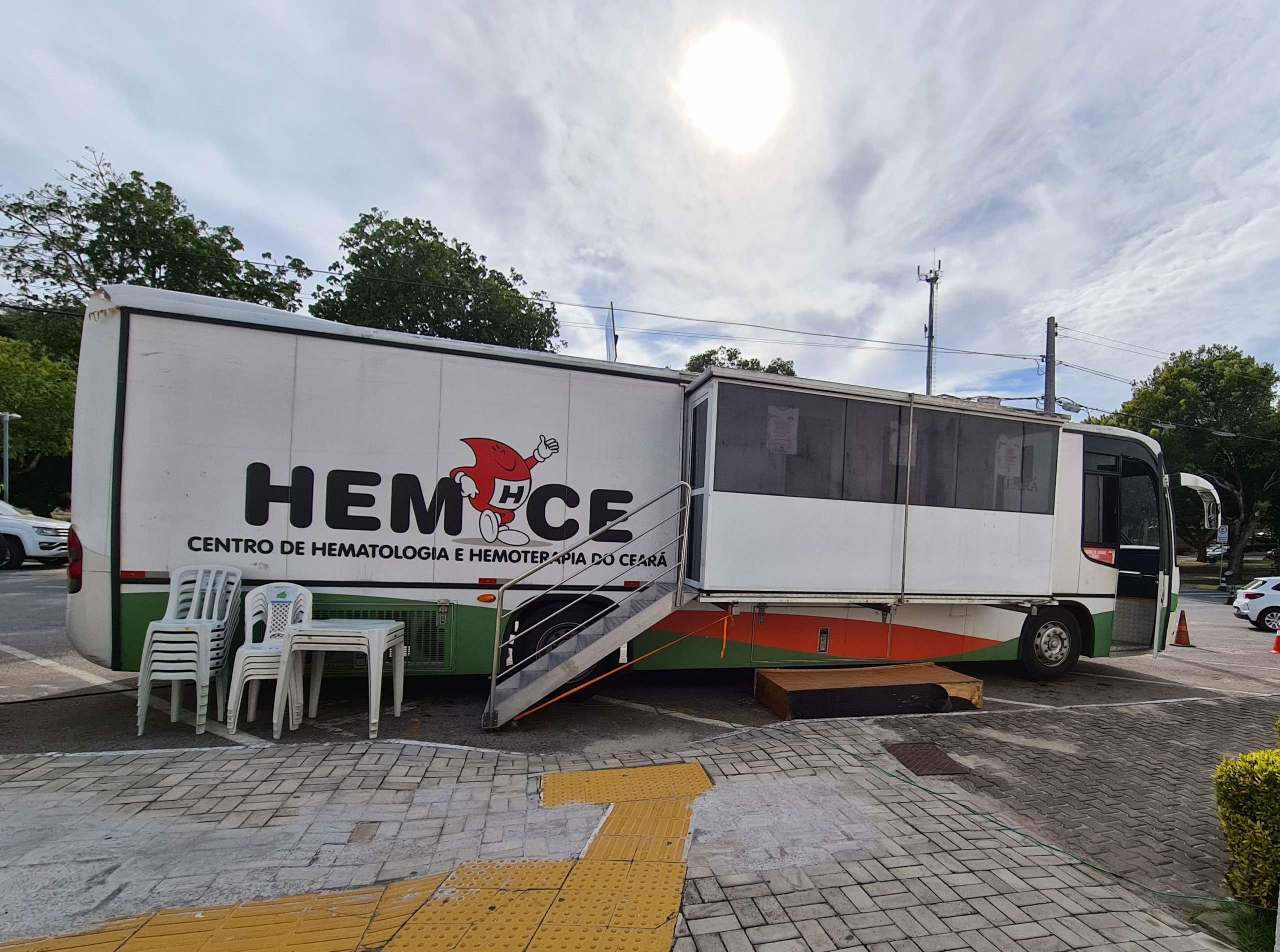 Servidores e colaboradores do Centro Administrativo do Cambeba doam sangue ao Hemoce