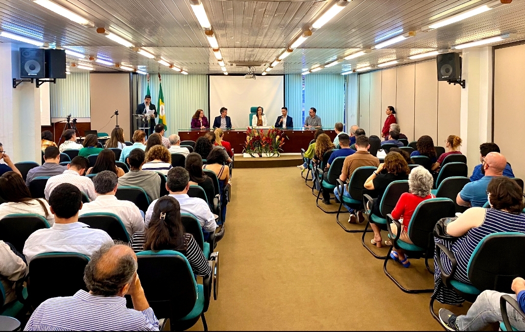 Primeira-dama fala sobre o Ceará Sem Fome em evento que marca os 20 anos do Ipece