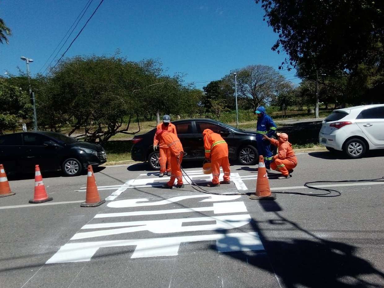 Seplag implanta nova sinalização e inibidores de velocidade no Centro Administrativo