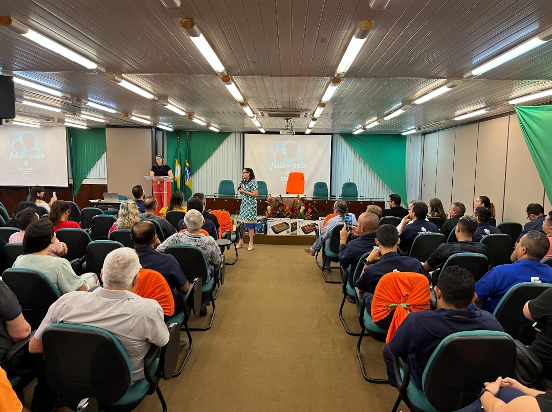 Surpresa e emoção marcam a celebração do Dia dos Pais na Seplag