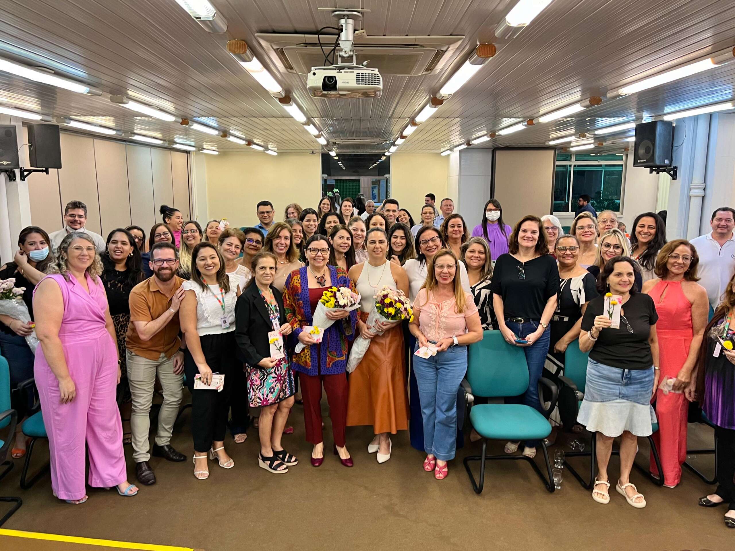 Serviços de saúde, autocuidado e homenagens marcam o Dia das Mães na Seplag