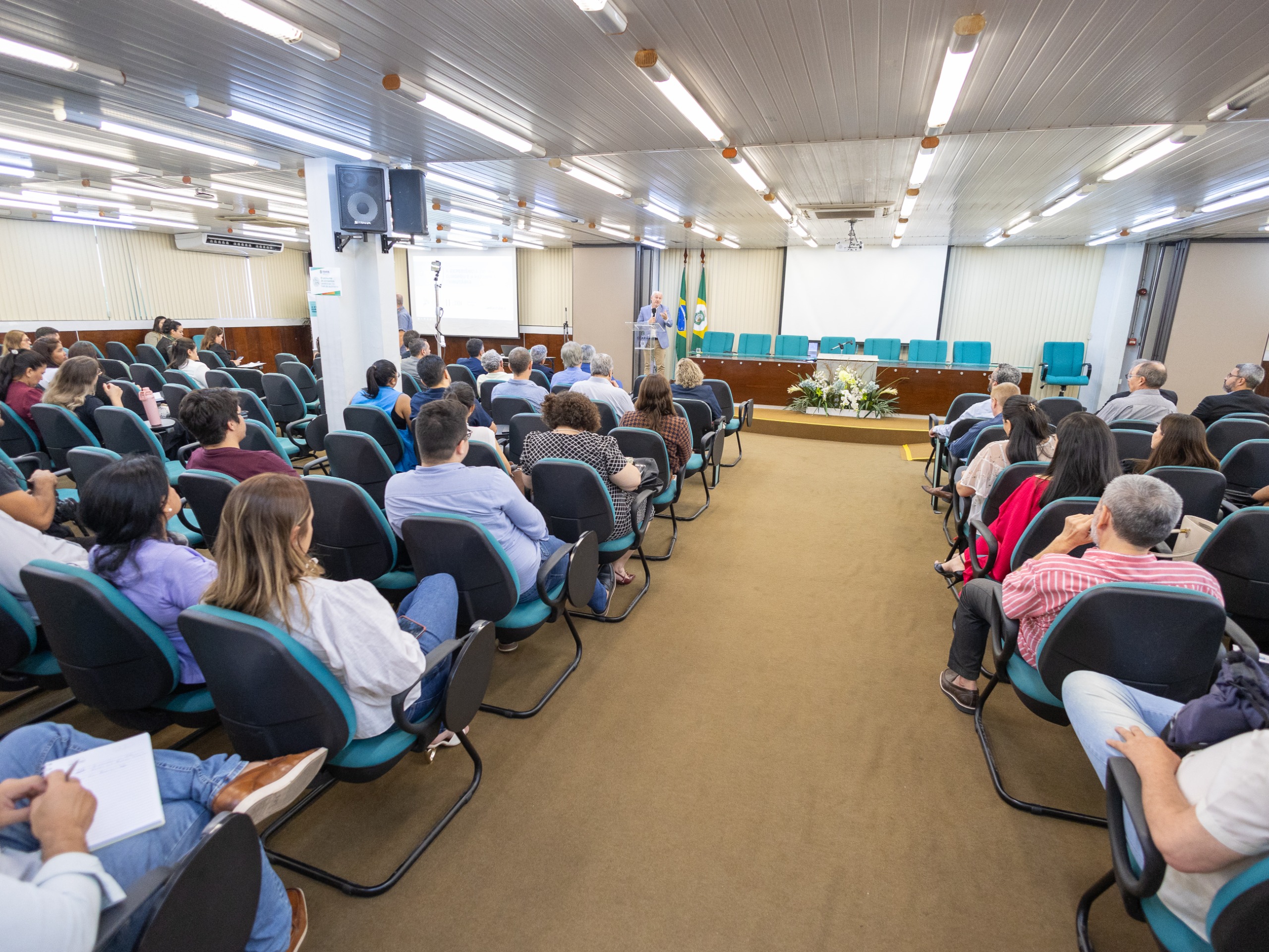 Seminário apresenta experiência do IVA europeu e prepara gestores para reforma tributária