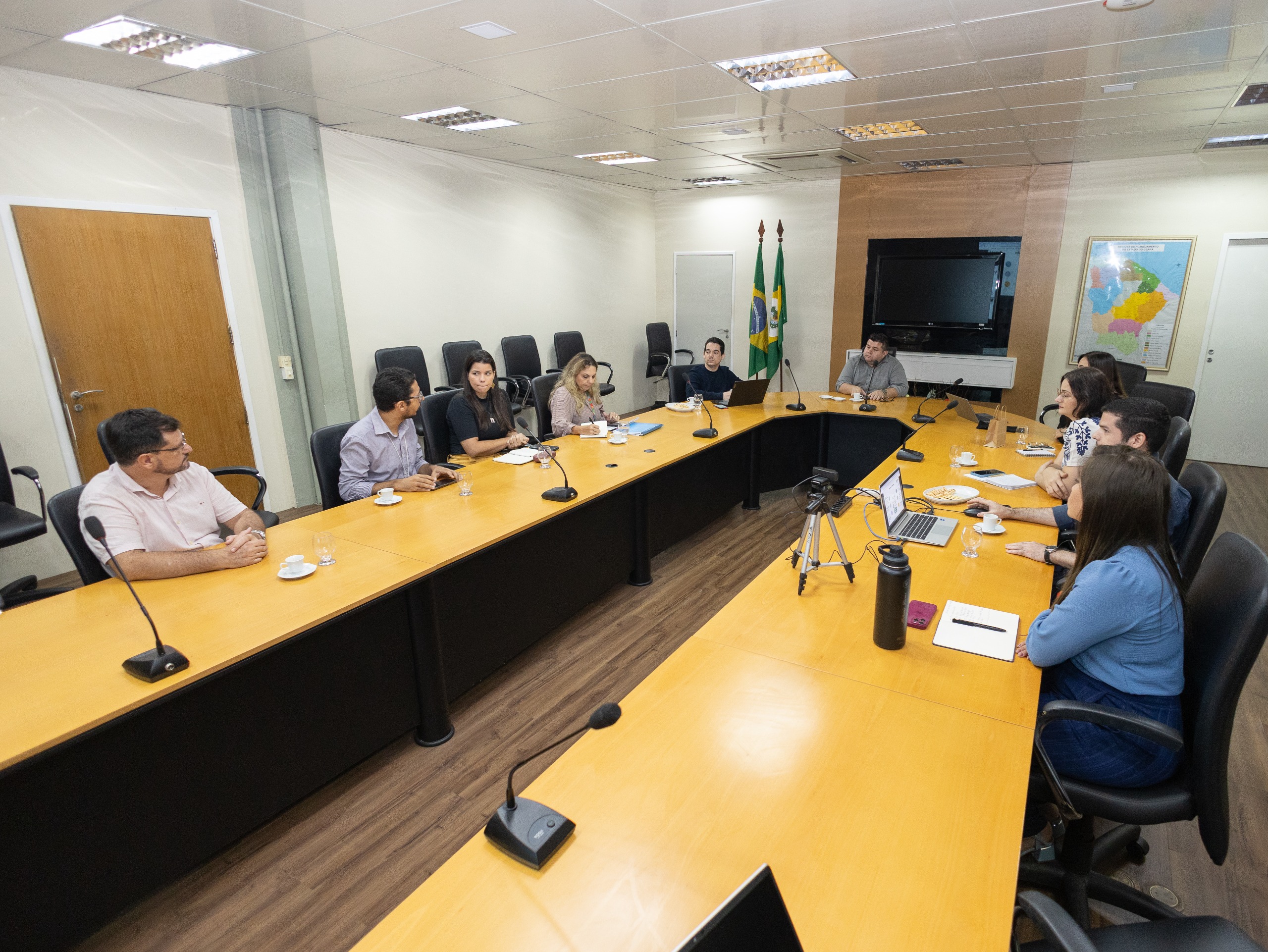 Ceará apresenta ações de transformação digital ao Governo do Piauí