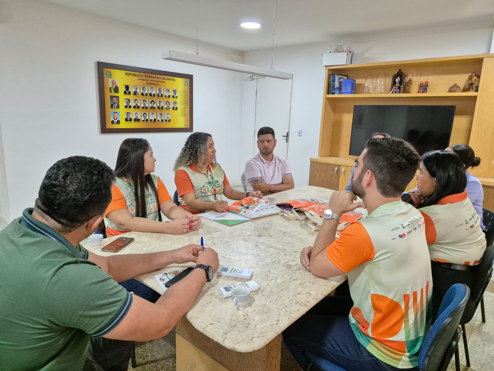 Seplag sensibiliza municípios para adesão ao programa Papel da Casa