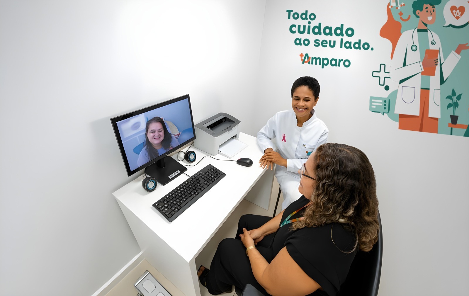 Issec amplia serviços aos usuários com atendimento médico digital em farmácias