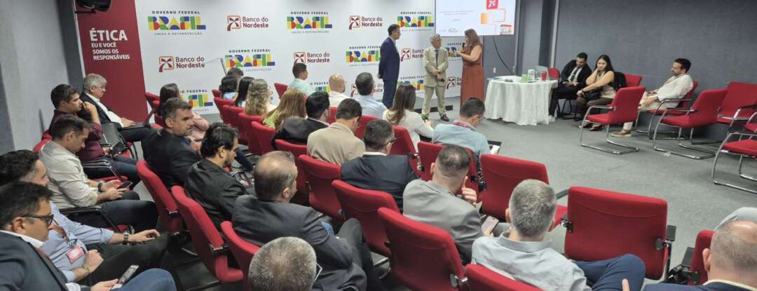 Seplag aborda gestão pública e governança interfederativa em palestra para gerentes do BNB