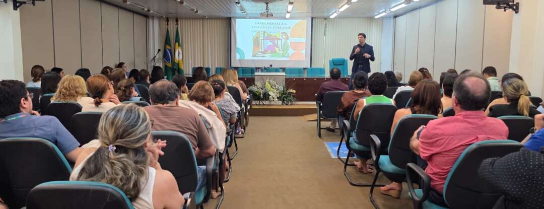 Seplag-CE promove palestra sobre proteção psicossocial no trabalho e prevenção de riscos