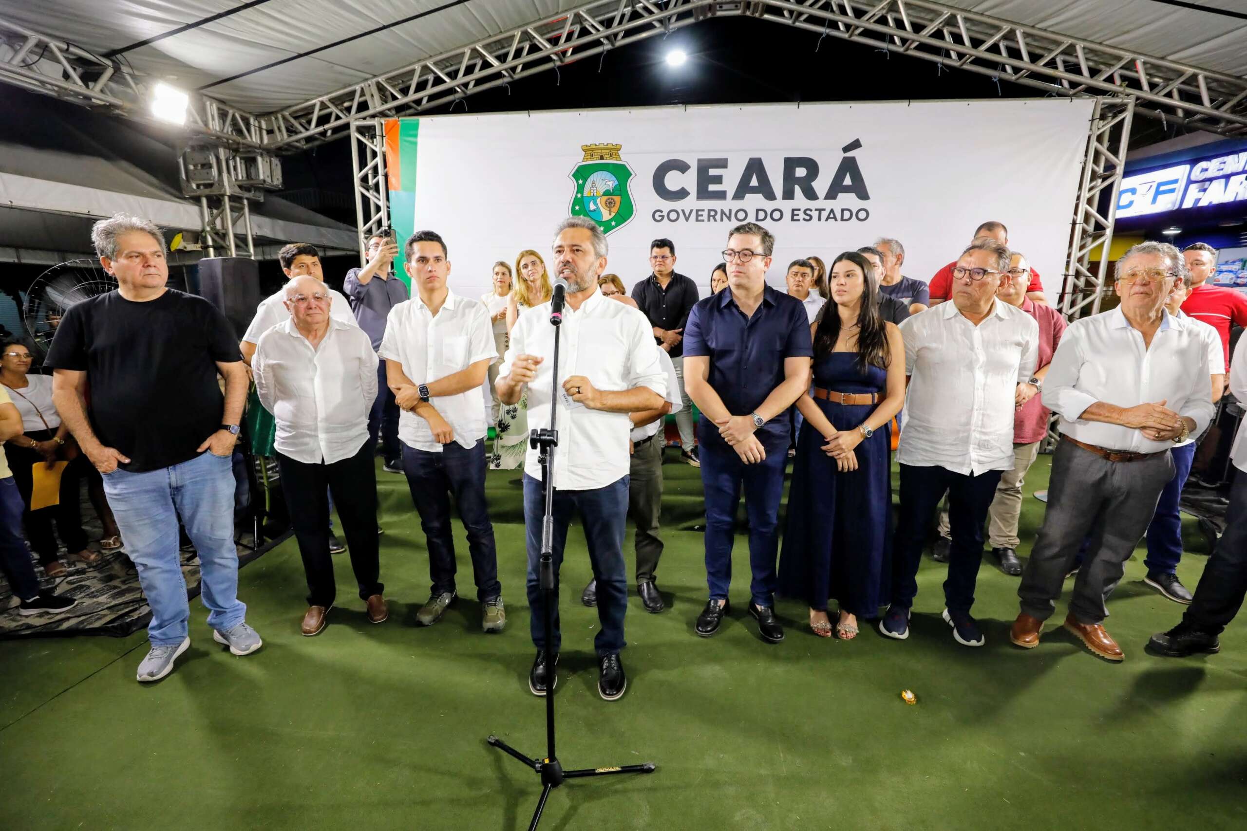 Governo do Ceará entrega adutora de Pedra Branca com investimento superior a R$ 22 milhões