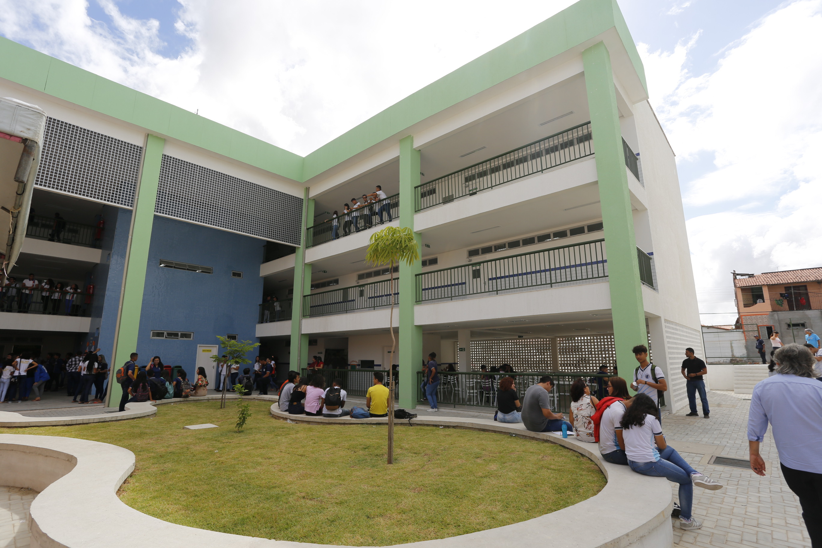 Governo fortalece a Educação do Ceará com implantação de escolas modernas